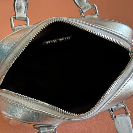 ARCADIE MATELASSÉ NAPPA SMALL BAG 19 IN SILVER GLOSSY LAMBSKIN SILVER HARDWARE