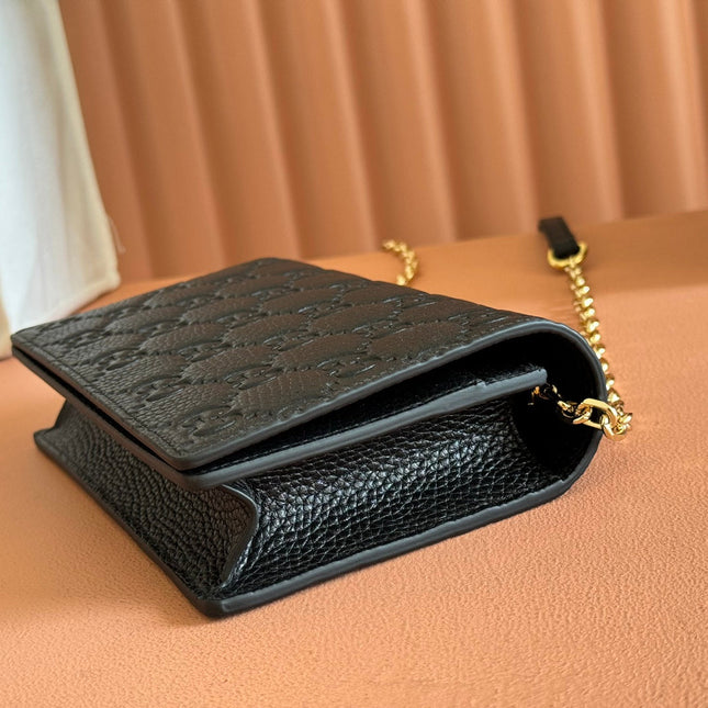 EMBLEM WALLET ON CHAIN 20 IN BLACK SMOOTH GG CALFSKIN