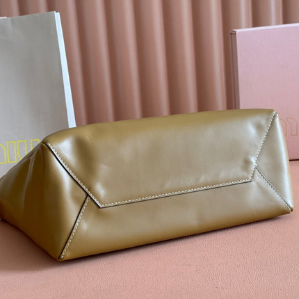 MIUHOBO TOTE 28 IN BROWN CALFSKIN FABRIC LINING GOLD LOCK