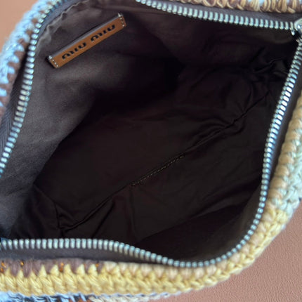 CROCHET SHOULDER BAG 25.5 NATURAL COLOUR-BLOCK WOOL WITH BROWN STRAP CALFSKIN