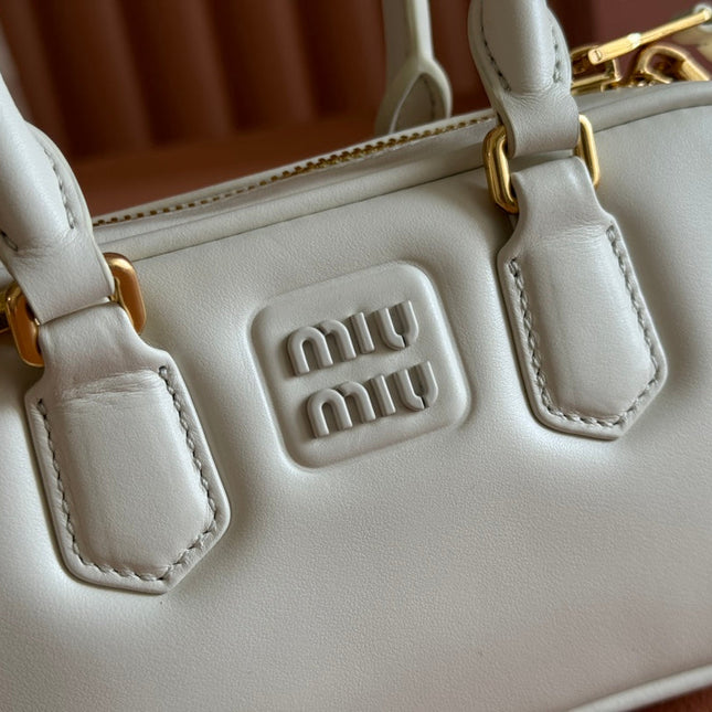 ARCADIE BAG 19 WHITE IN CALFSKIN GOLD HARDWARE