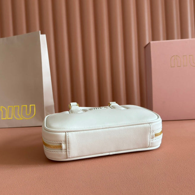 ARCADIE BAG 19 WHITE IN CALFSKIN GOLD HARDWARE