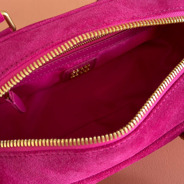 ARCADIE BAG 22 IN FUCHSIA SUEDE GOLD HARDWARE