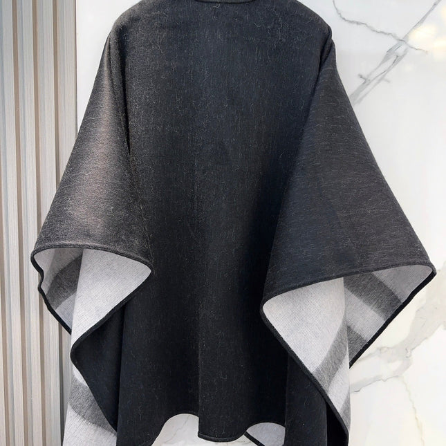 REVERSIBLE CHECK CASHMERE CAPE BLACK AND LIGHT GRAY 410135