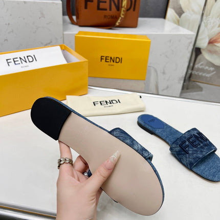 FF 5 NAVY BLUE CANVAS SLIDE
