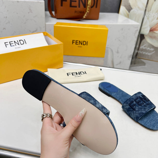 FF 5 NAVY BLUE CANVAS SLIDE