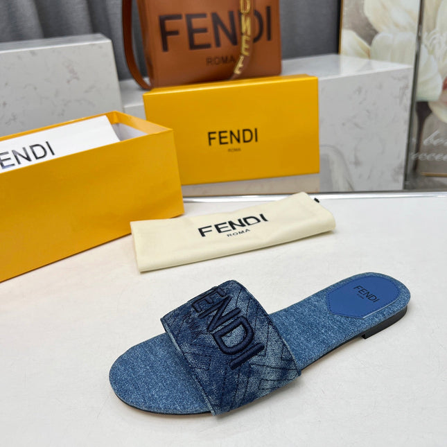 FF 5 NAVY BLUE CANVAS SLIDE