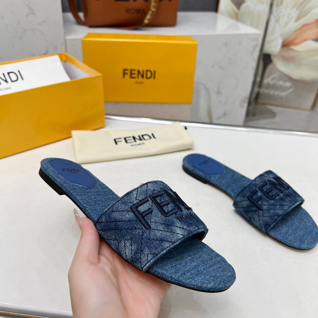 FF 5 NAVY BLUE CANVAS SLIDE
