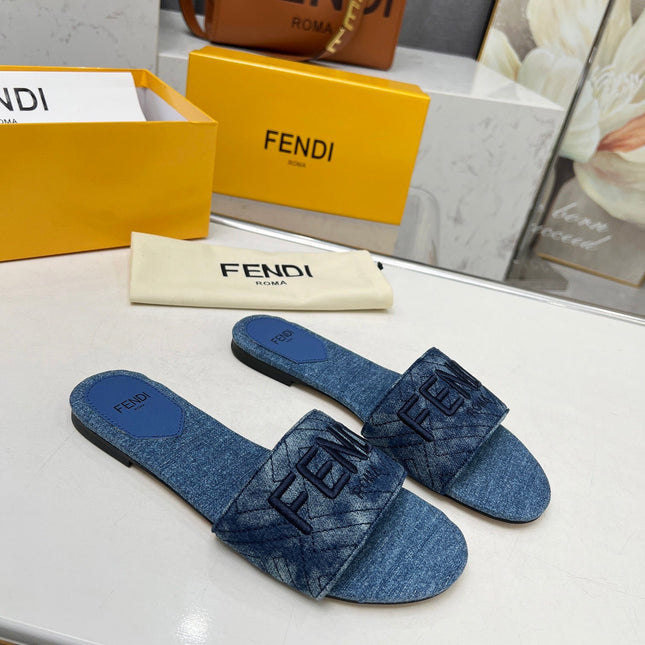FF 5 NAVY BLUE CANVAS SLIDE