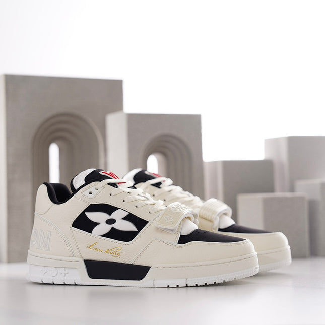 LV TRAINER SNEAKER WHITE CALFSKIN MIX BLACK SUEDE
