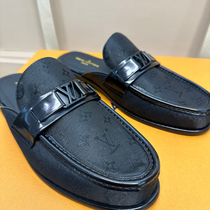 LV EASY MULE IN BLACK MONOGRAM DENIM