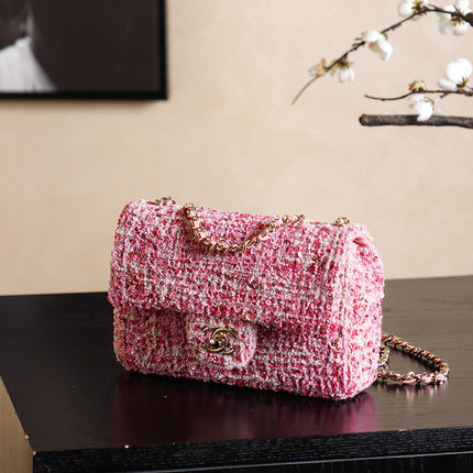 CHANEL 25S FLAP BAG 21 CM IN PINK SEQUINED TWEED WITH GOLD HARDWARE