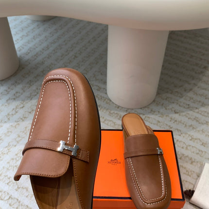 IENA MULE CARAMEL CALFSKIN