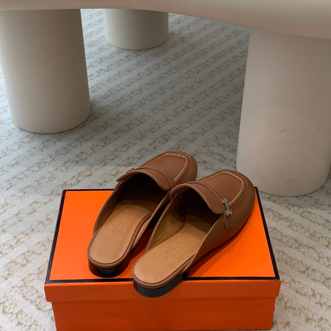 IENA MULE CARAMEL CALFSKIN