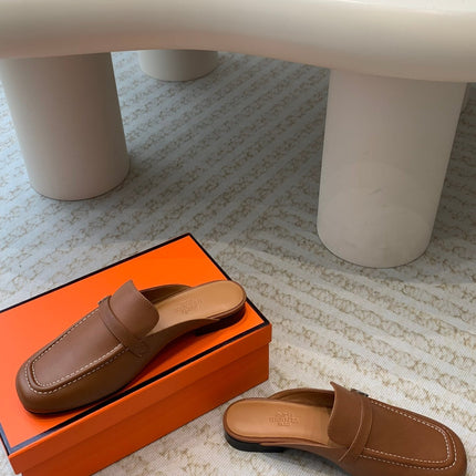IENA MULE CARAMEL CALFSKIN