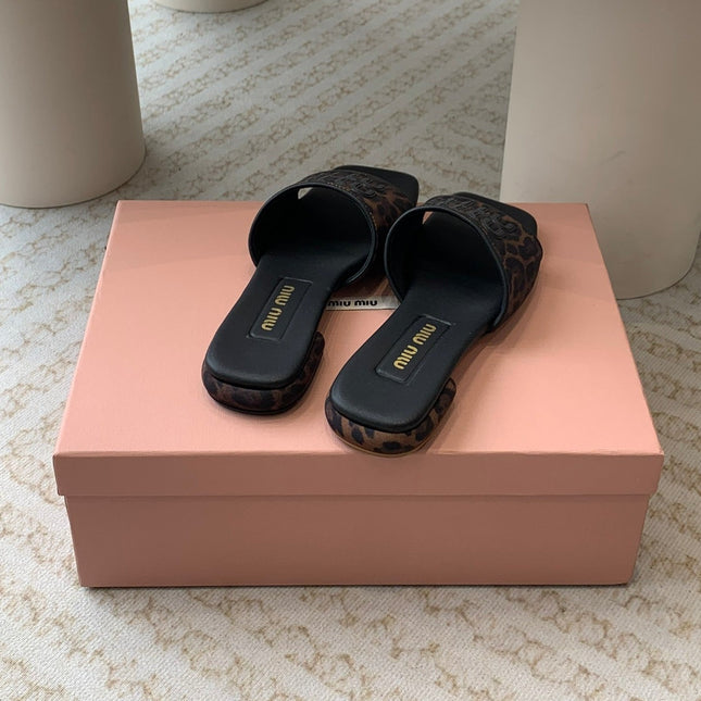 Women's Black Denim Slippers With Brown Straps