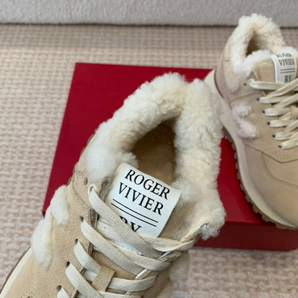 VIV' RUN SNEAKER IN LIGHT BROWN SUEDE AND SHEARLING
