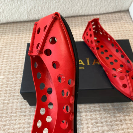 PERFO BALLET FLATS IN CHERRY RED CALFSKIN