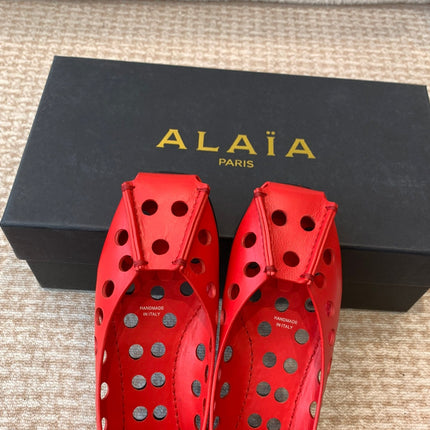 PERFO BALLET FLATS IN CHERRY RED CALFSKIN
