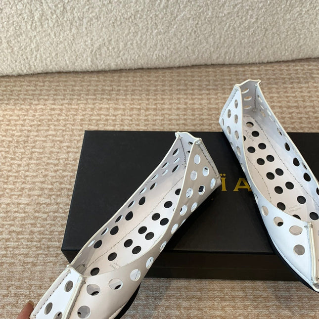 PERFO BALLET FLATS IN WHITE CALFSKIN