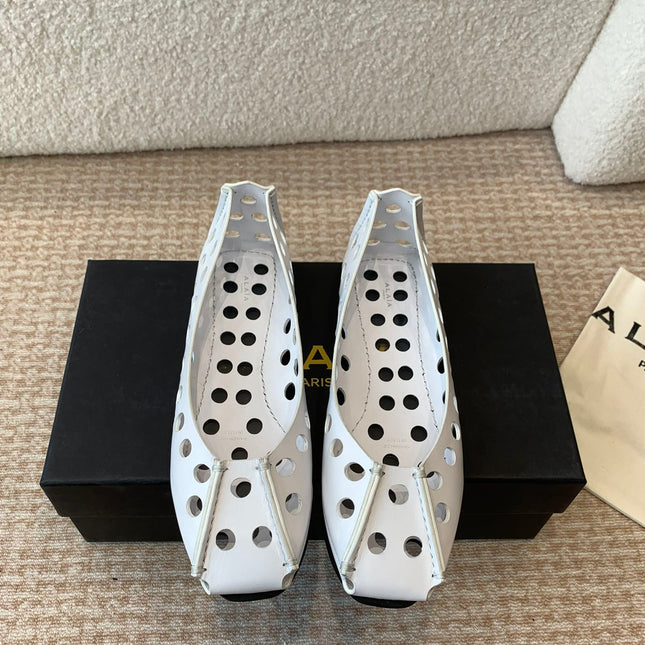 PERFO BALLET FLATS IN WHITE CALFSKIN
