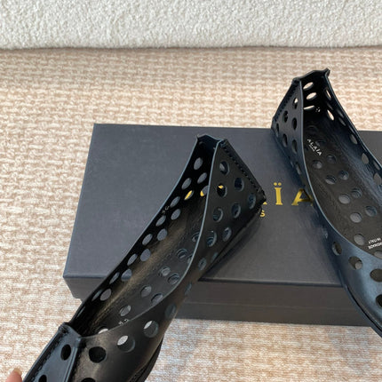 PERFO BALLET FLATS IN BLACK CALFSKIN