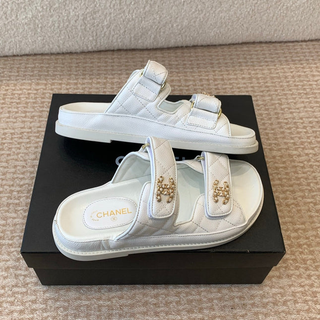 DAD SANDAL IN WHITE SHEEPSKIN MULE