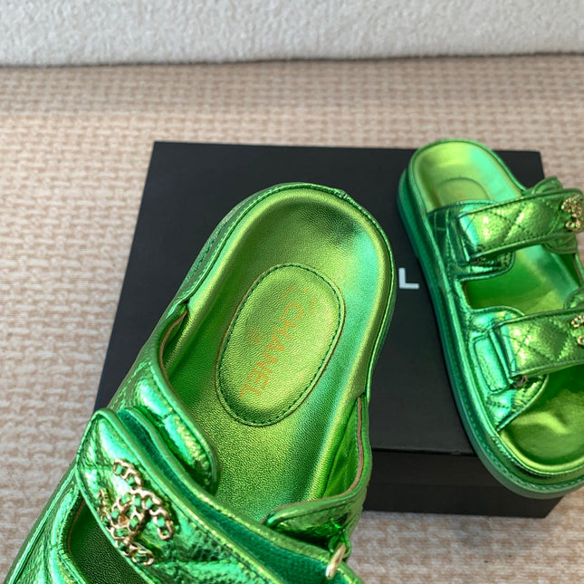 DAD SANDAL IN EMERALD GREEN SHEEPSKIN MULE