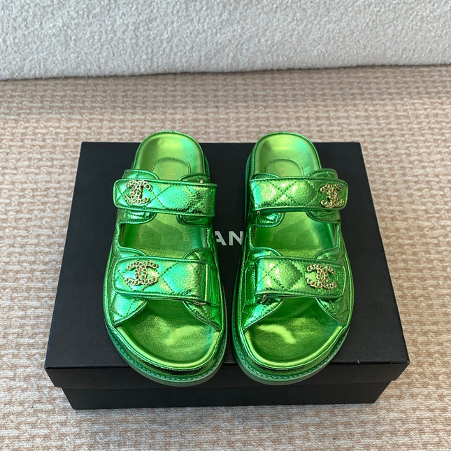 DAD SANDAL IN EMERALD GREEN SHEEPSKIN MULE