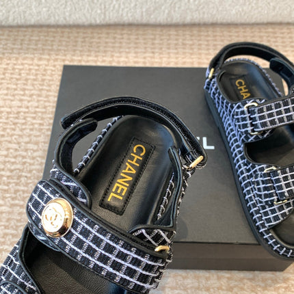 DAD SANDAL IN BLACK MIX WHITE DENIM FABRIC