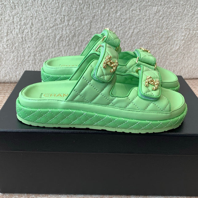 DAD SANDAL IN TEA GREEN CALFSKIN MULE