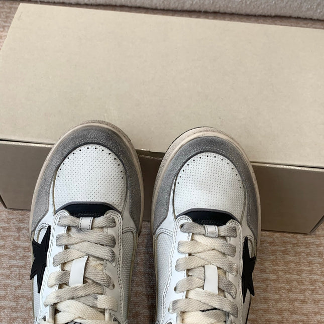 FORTY2 SNEAKERS WITH BLACK STAR WHITE CALFSKIN AND GREY SUEDE UPPER