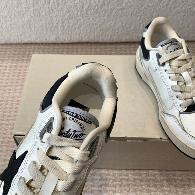 FORTY2 SNEAKERS WITH BLACK STAR AND WHITE LEATHER HEEL TAB
