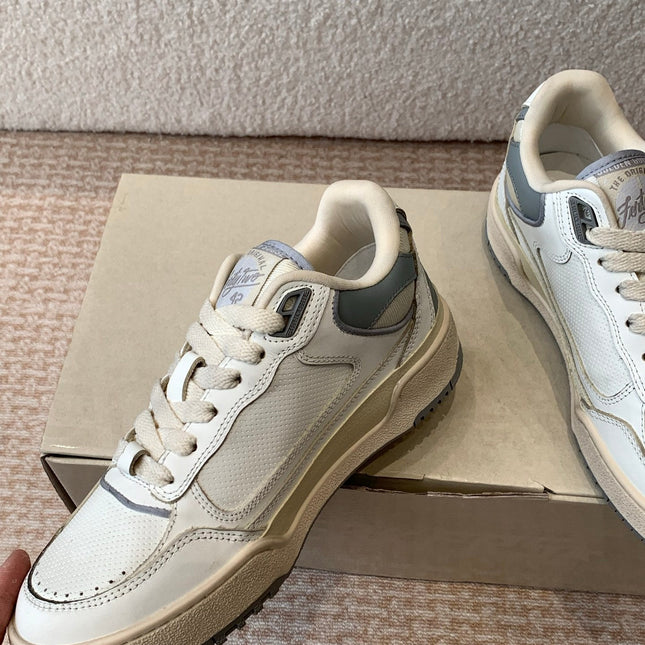 FORTY2 SNEAKERS WITH GREY STAR AND WHITE LEATHER HEEL TAB