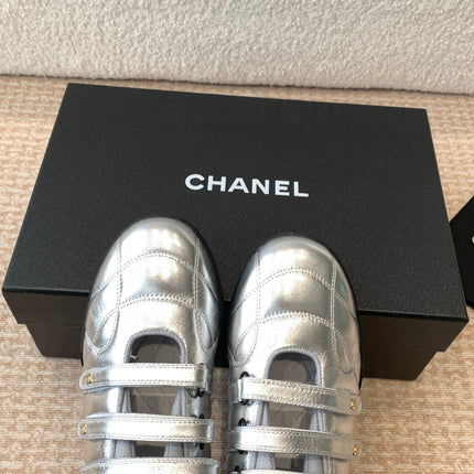 MARY JANE SNEAKERS IN SILVER LAMBSKIN