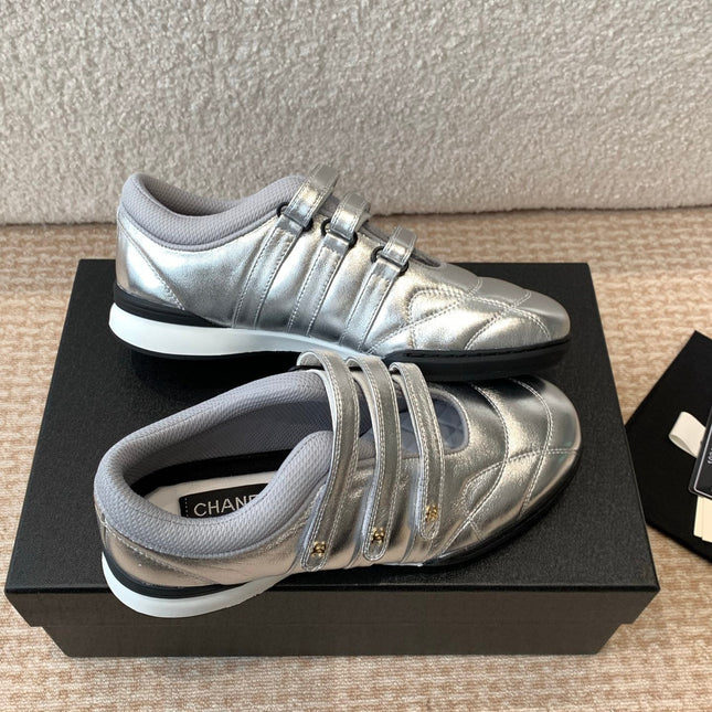 MARY JANE SNEAKERS IN SILVER LAMBSKIN