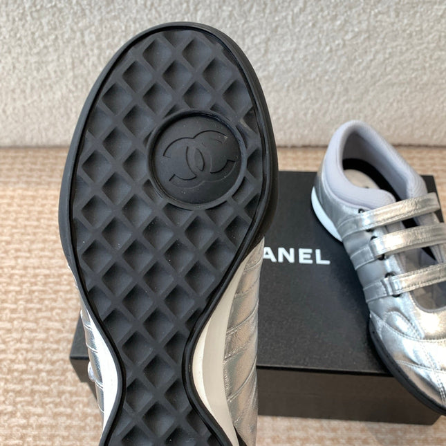 MARY JANE SNEAKERS IN SILVER LAMBSKIN