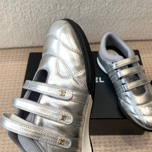 MARY JANE SNEAKERS IN SILVER LAMBSKIN