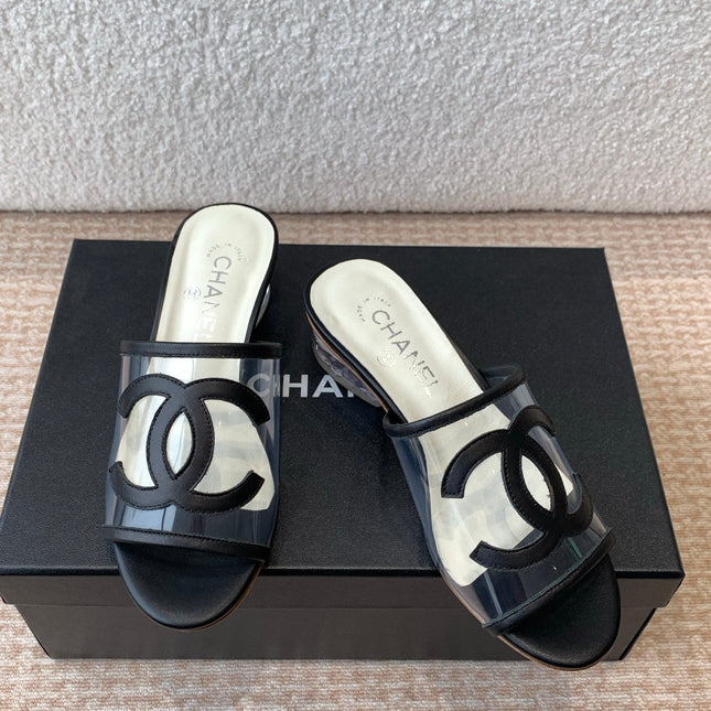 SLIDE SANDALS IN BLACK LAMBSKIN WITH TRANSPARENT PVC