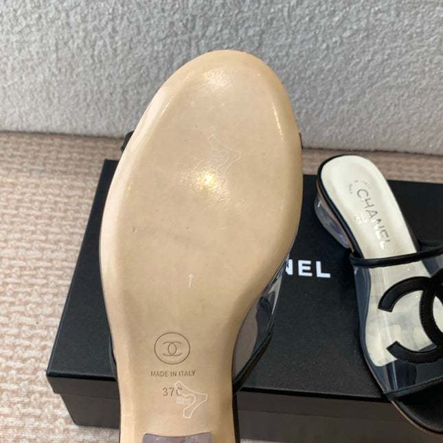 SLIDE SANDALS IN BLACK LAMBSKIN WITH TRANSPARENT PVC