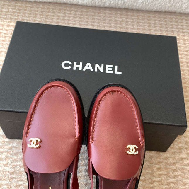 CC MOCCASIN SLINGBACK IN CURRANT RED CALFSKIN