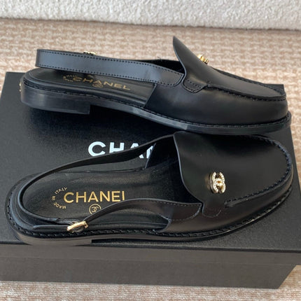 CC MOCCASIN SLINGBACK IN BLACK CALFSKIN