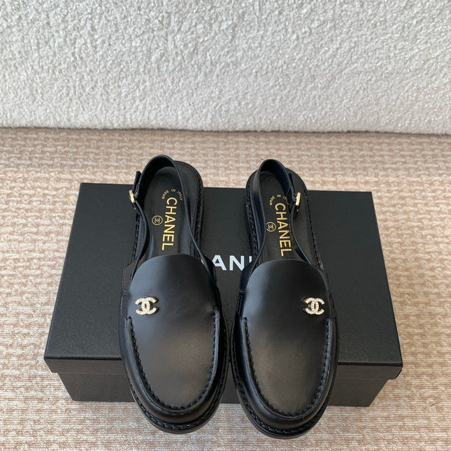 CC MOCCASIN SLINGBACK IN BLACK CALFSKIN