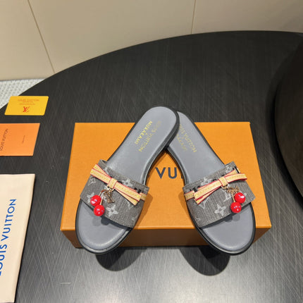 LV SLIDE SANDALS 25S IN DARK GREY DENIM AND CALFSKIN WITH CHERRY BLOSSOM BUCKLE