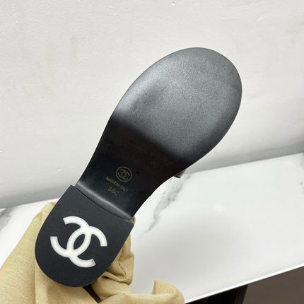 WEDGE PLATFORM BLACK LAMBSKIN WITH FLOWER