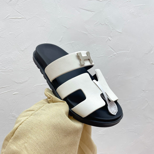 CHYPRE SANDAL WHITE LAMBSKIN WITH H BUCKLE