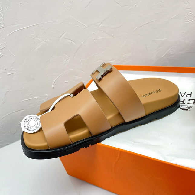 CHYPRE SANDAL COPPER LAMBSKIN WITH H BUCKLE