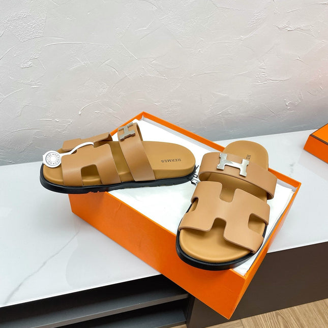 CHYPRE SANDAL COPPER LAMBSKIN WITH H BUCKLE