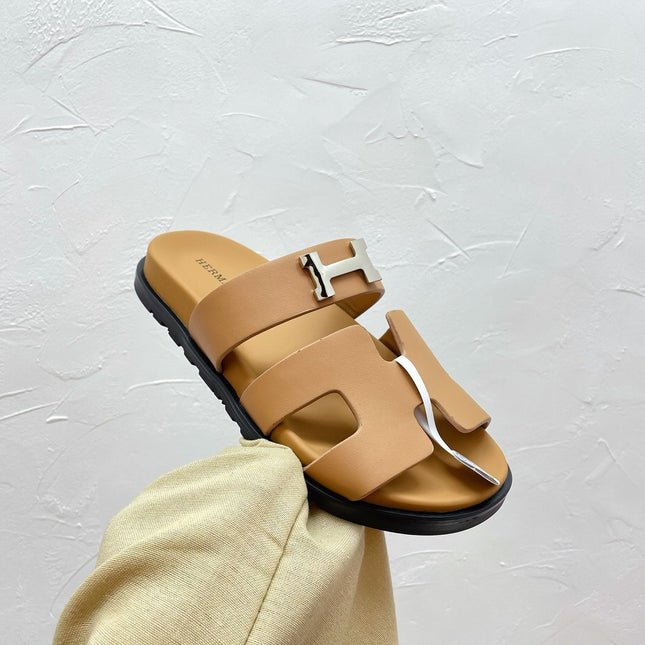 CHYPRE SANDAL COPPER LAMBSKIN WITH H BUCKLE