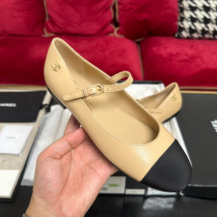 MARY JANE SHOES IN BEIGE CREAM CALFSKIN AND BLACK SATIN
